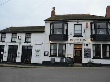 The Dock Inn - Inns with Pet Friendly Rooms in Penzance