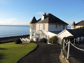 Morwendon House - B&Bs with Pet Rooms in Barmouth