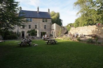 The Barge Inn - Inns with Pet Rooms in Bradford-on-Avon