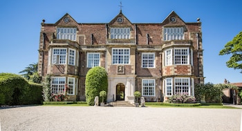 Goldsborough Hall - Country houses with Pet Rooms in Knaresborough