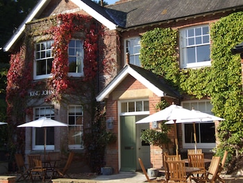 King John Inn - Inns with Pet Rooms in Salisbury