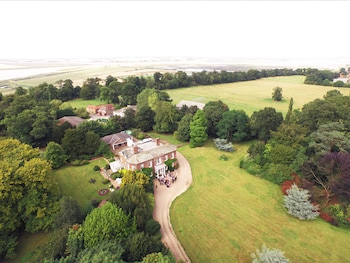 Walcot Hall Estate - Country houses with Pet Rooms in Scunthorpe