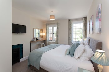 The White Hart - Inns with Pet Rooms in Alton