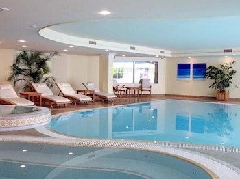 Hustyns Resort Cornwall - Hotels with Pet Rooms in Bodmin