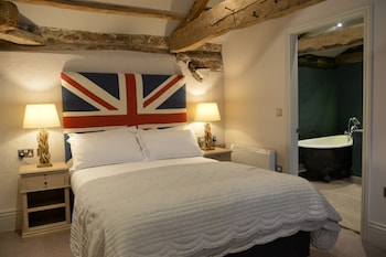 The Castle Inn - Hotels with Pet Rooms in Harrogate