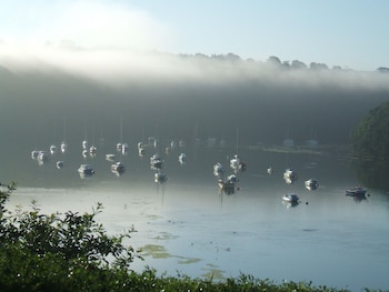 Waterside Holiday Cottages - Cottages with Pet Rooms in Truro