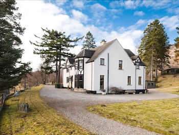 Crubenbeg Country House - Guest houses with Pet Friendly Rooms in Newtonmore