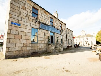 Square - Inns with Pet Friendly Rooms in Inverurie