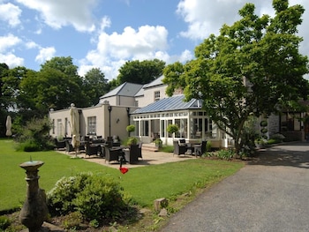 Hartnoll Hotel - Hotels with Pet Friendly Rooms in Tiverton