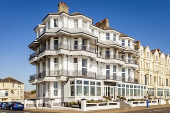 East Beach Hotel - Hotels with Pet Rooms in Eastbourne