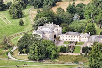 Hazlewood Castle & Spa - Hotels with Pet Rooms in Tadcaster