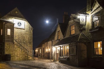 The Royal Oak Tetbury - Inns with Pet Rooms in Tetbury