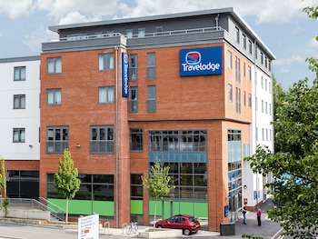 Travelodge Camberley Central - Hotels with Pet Rooms in Camberley