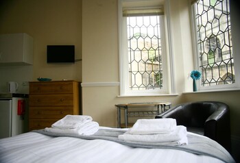 Number Four - Guest houses with Pet Friendly Rooms in Retford