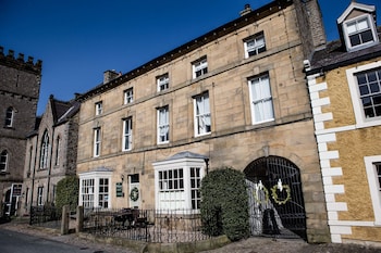 The Priory - B&Bs with Pet Rooms in Leyburn