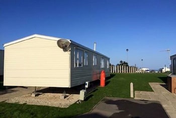 Reighton Sands 1 - Caravan parks with Pet Rooms in Filey