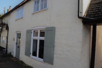 Bell Cottage - Guest houses with Pet Rooms in Bury St Edmunds