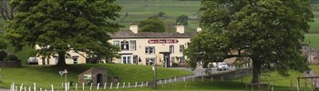 The Rose And Crown Hotel - Hotels with Pet Rooms in Leyburn