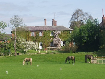 Lower Buckton Country House - Sleeps 12 - Country houses with Pet Rooms in Craven Arms