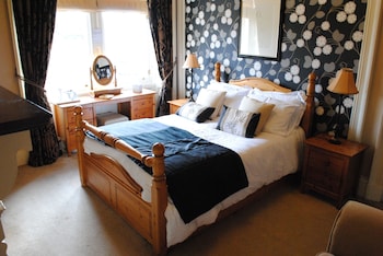 Invernente B And B - B&Bs with Pet Rooms in Callander