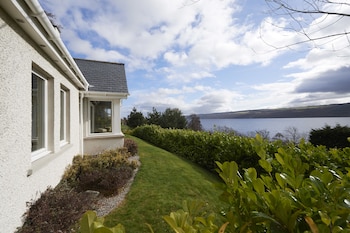 Loch Ness Cottages - Cottages with Pet Rooms in Inverness