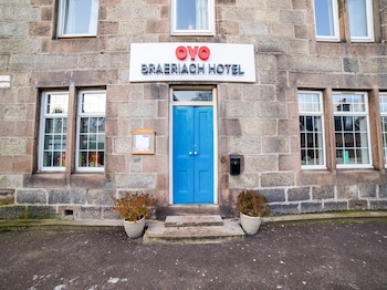 Oyo Braeriach Hotel - Hotels with Pet Rooms in Newtonmore