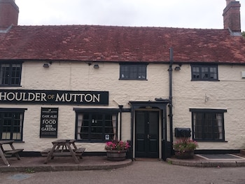 Shoulder Of Mutton - Inns with Pet Friendly Rooms in Milton Keynes