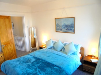 Seaview Cottage - Cottages with Pet Friendly Rooms in Rye