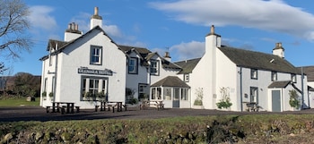 Glenisla Hotel - Hotels with Pet Friendly Rooms in Blairgowrie