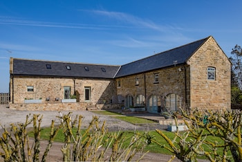 Riding Farm Cottages - Hotels with Pet Rooms in Gateshead