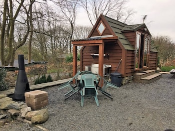 Cartmel Camping Pod - Cabins & lodges with Pet Rooms in Grange-over-Sands