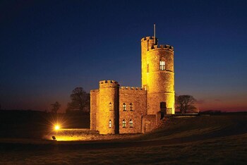 An Enchanting Grade Ii Listed 18th Century Bailey Castle With Wonderful 360 Degree Views - Holiday homes with Pet Rooms in Barnstaple