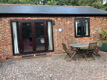 Courthope Farm Holiday Cottages - Cottages with Pet Rooms in Canterbury