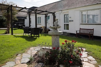 Green Door - Thrift - Cottages with Pet Rooms in Port Isaac