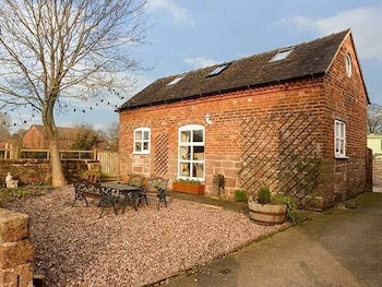 Folly Foot Barn - Cottages with Pet Rooms in Market Drayton