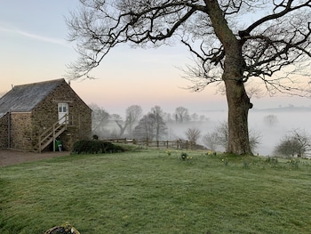 Polly's Bower - Cottages with Pet Rooms in Saltash