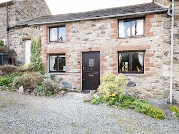 Barn Roost - Cottages with Pet Rooms in Wigton