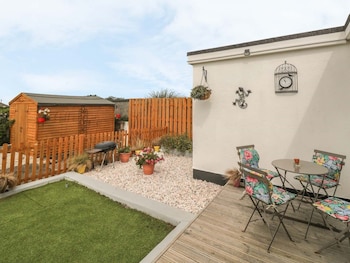 Hegarty's Cottage At Trevarrian Lodge - Cottages with Pet Rooms in Newquay