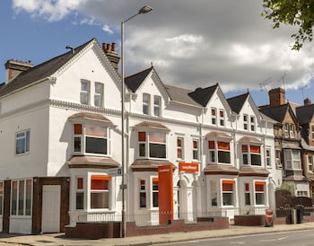 Easyhotel Reading - Hotels with Pet Rooms in Reading