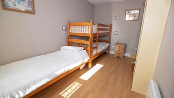 The Snug - Apartments with Pet Rooms in Tenby