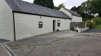 The Stable Roadside Farm - Cottages with Pet Rooms in Narberth