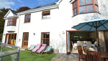 Hafan Dawel - Cottages with Pet Friendly Rooms in Narberth