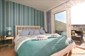 Croyde Homelands 4 Bedrooms - Cottages with Pet Rooms in Braunton