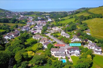 Croyde Ramblers 4 Bedrooms - Cottages with Pet Rooms in Braunton