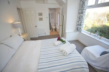 Ilfracombe Eden 2 Bedrooms - Cottages with Pet Friendly Rooms in Ilfracombe