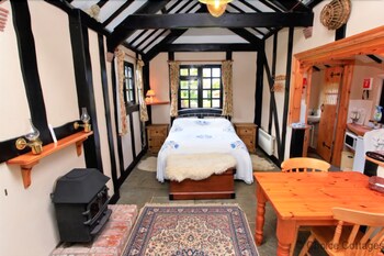 Croyde Bay Lodge 1 Bedroom - Cottages with Pet Rooms in Braunton