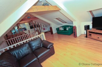 Braunton Ivy Barn 3 Bedrooms - Cottages with Pet Rooms in Braunton