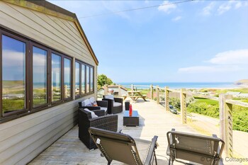 Croyde Iluka 3 Bedrooms - Cottages with Pet Rooms in Braunton