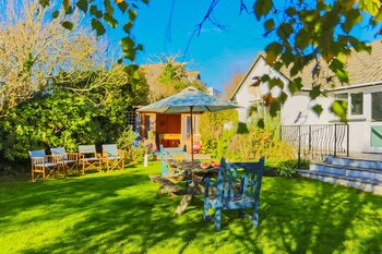 Croyde Goldsands 3 Bedrooms - Cottages with Pet Rooms in Braunton