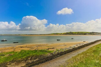 Appledore Gannets Nest 3 Bedrooms - Cottages with Pet Rooms in Bideford